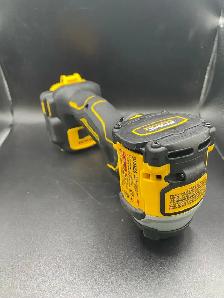 Dewalt DCF850 Impact Driver - Photo 2