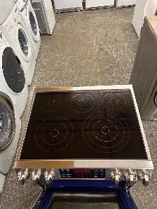 LG Stainless Steel Electric Range - Photo 6