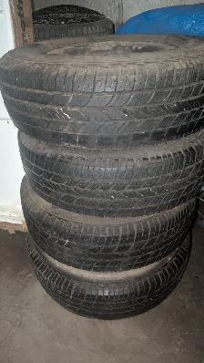 Pneu d'hiver LT245/75R16 M S avec jantes - Photo 2