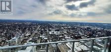 2 Bed   2 WR Downtown Kitchener - Photo 2