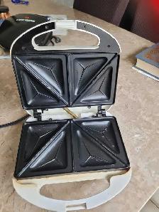 Sandwich maker