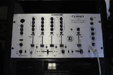 American DJ Q-3433 Mixing Console