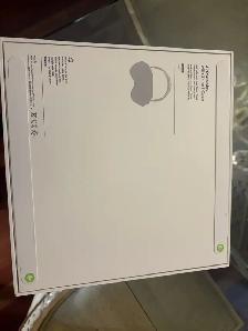BNIB Apple Airpod Max ! $200 or best offer ! Black ! - Photo 2