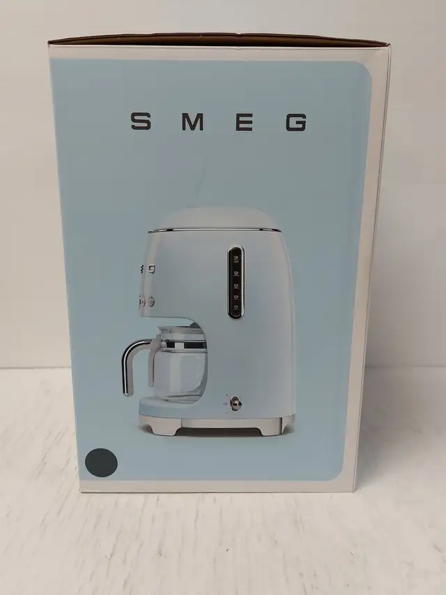 (B1340) Smeg DCF02GRUS Coffee Maker