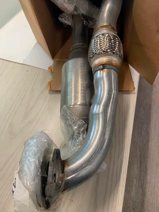 99-05 Mitsubishi / Chrysler/dodge exhaust pipe crn96724