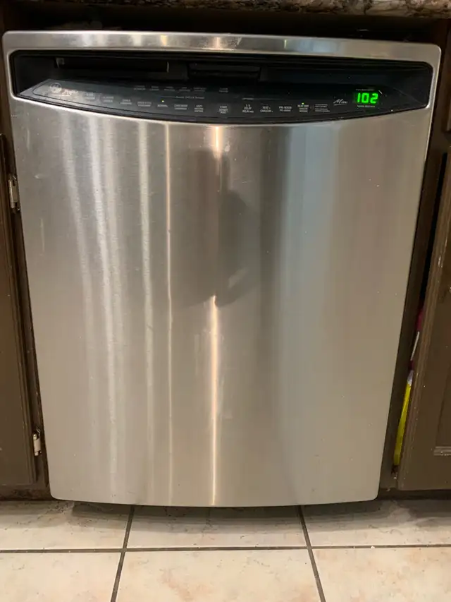 Dishwasher for Sale! NEED GONE ASAP