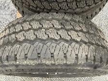LT275/70R18E - ALUMINUM WHEEL & TIRE SET OF 4BRIDGESTONE DUELER - Photo 5