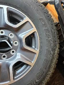 LT275/70R18E - ALUMINUM WHEEL & TIRE SET OF 4BRIDGESTONE DUELER - Photo 8