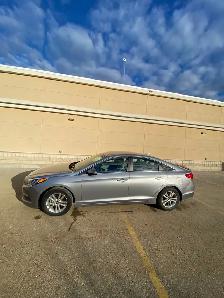 Hyundai Sonata - Photo 2