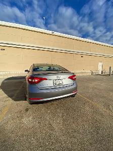 Hyundai Sonata - Photo 4
