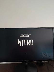 ACER Nitro PC & 24' Samsung Monitor   Keyboard & mouse free