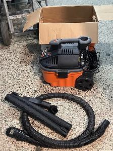 RIDGID 4 Gallon Portable Wet/Dry Vac - Photo 2