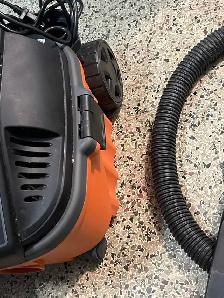 RIDGID 4 Gallon Portable Wet/Dry Vac - Photo 9