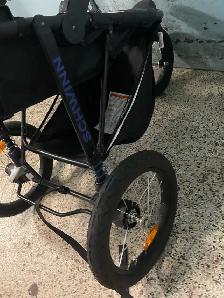 Schwinn Jogging Stroller - Photo 6