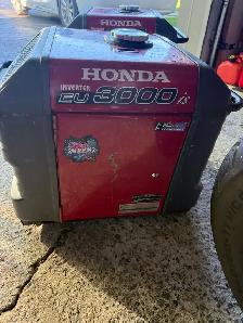 EU Honda3000is Generators - Photo 2
