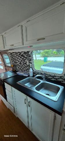 1986 Airstream Excello 32ft - Photo 7