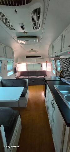 1986 Airstream Excello 32ft - Photo 8