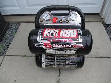 Powerbuilt 5Gal 3HP Air Compressor - Good Condition