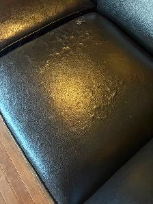 Free Seating - Photo 2