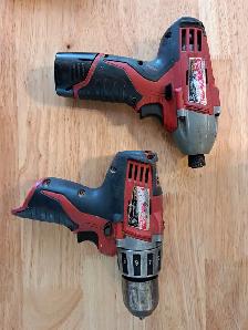 Milwaukee M12 Drill and impact driver - Photo 4