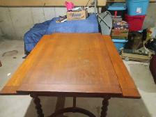 Extending Table - Photo 3