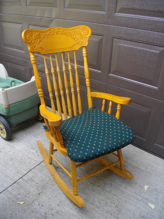 BRAND NEW $200 ROCKING CHAIR