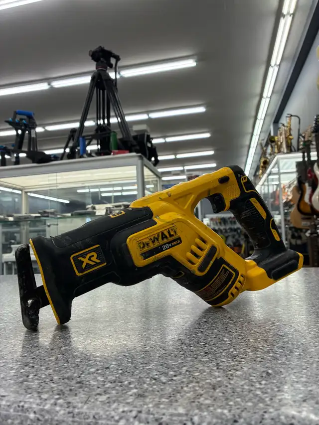 DeWalt DCS367 20V Sawzall (Tool Only)