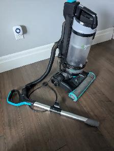Bissell Cleanview Corded Vacuum Cleaner For Sale - Photo 4