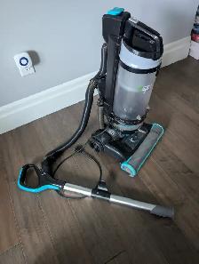 Bissell Cleanview Corded Vacuum Cleaner For Sale - Photo 5