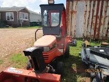 T1760 Kubota lawn mower - Photo 2