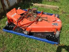T1760 Kubota lawn mower - Photo 7
