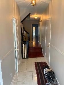Masterbedroom with own bathroom and walk in closet for rent - Photo 3