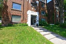 renovated two bedroom, queen and victoria park - ID 2053 - Photo 3