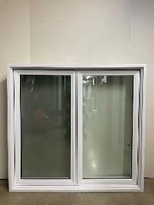 10923BP Fenêtre Battant PVC Blanc 2 sect 1 ouvr 58 3/4 x 55 1/4