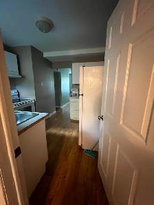 1 bedroom for rent in house of 5 near McMaster - Photo 6