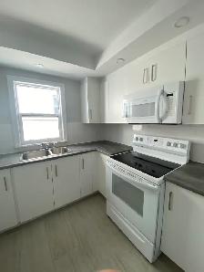 MODERN APARTMENT LIVING IN FAIRVIEW - ONE BEDROOM APARTMENT - Photo 2
