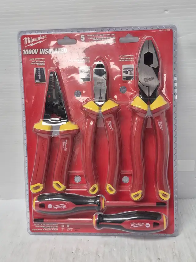 (N9750459) Milwaukee 48-22-2215 Insulated Hand Tool Set