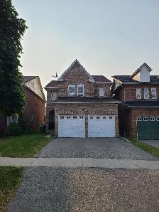 Room for rent in a Detached House