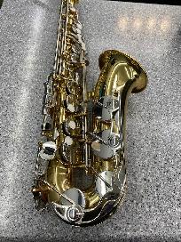 Yamaha YAS-26 ALTO Saxophone - Photo 5