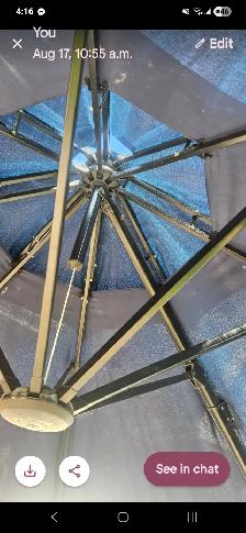 Free large umbrella on crank stand - Photo 3