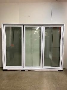 10856BP Fenêtre Battant PVC  Carrelage Carré 84 1/4 x 63 1/4