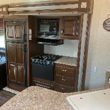 2014 Keystone Laredo 5th Wheel - Photo 4