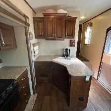 2014 Keystone Laredo 5th Wheel - Photo 5
