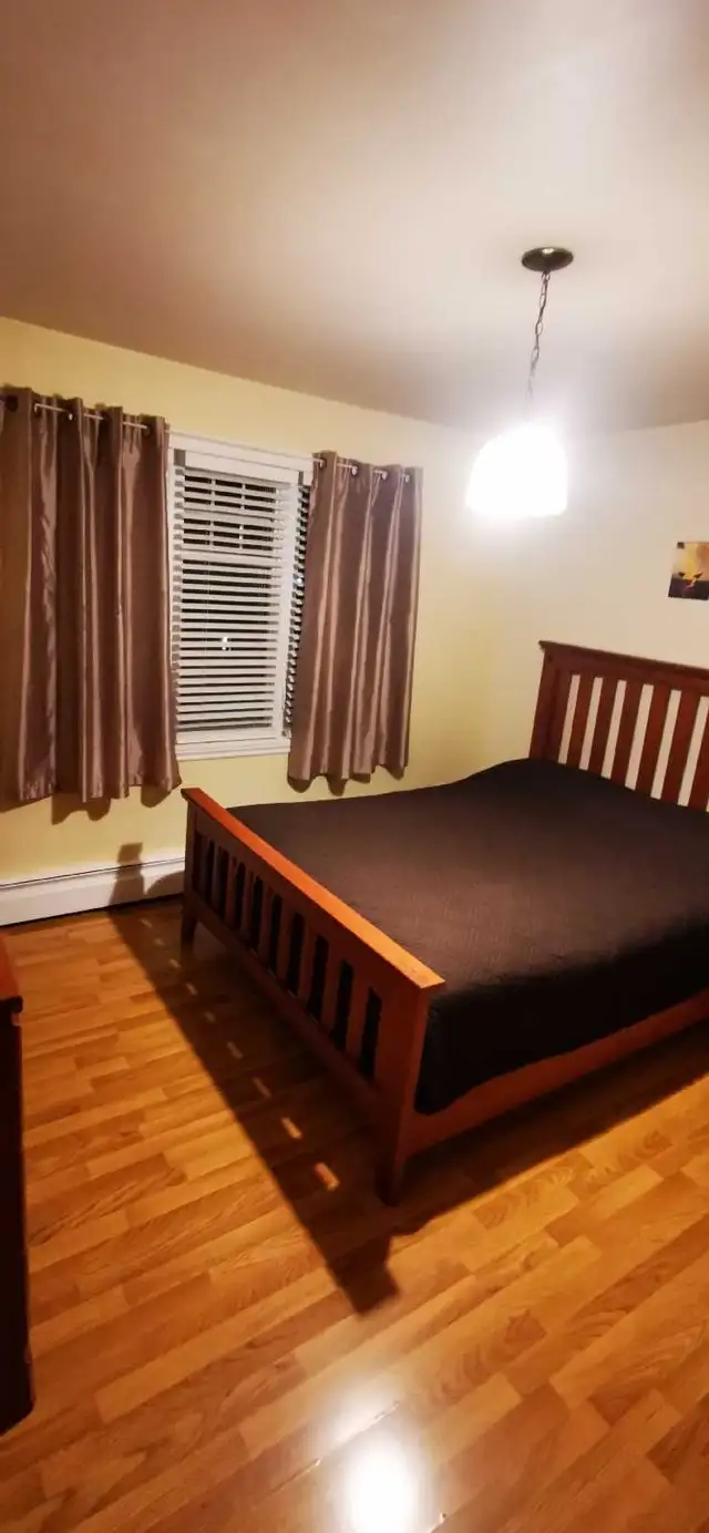 ✨ GRANDE CHAMBRE MEUBLÉE À LOUER – STYLE LOFT AVEC SALLE DE BAIN