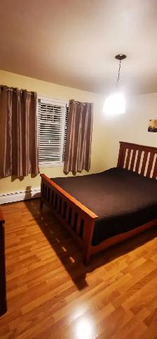 ✨ GRANDE CHAMBRE MEUBLÉE À LOUER – STYLE LOFT AVEC SALLE DE BAIN