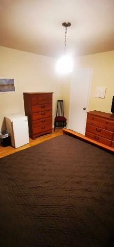 ✨ GRANDE CHAMBRE MEUBLÉE À LOUER – STYLE LOFT AVEC SALLE DE BAIN - Photo 3