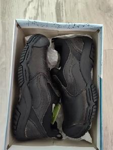 Kids SPERRY shoes size 11