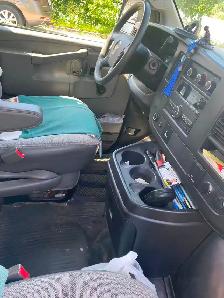2019 Chevrolet Express G3500 Box Truck – $23,000 - Photo 6