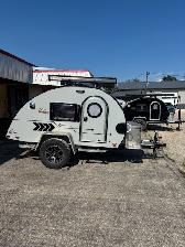 2002 NUCAMP TAG BOONDOCK LOADED WITH EXTRAS - Photo 2