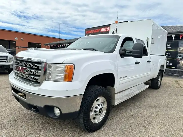2014  GMC SIERRA 2500HD SLE CREW CAB – 6.0L V8 GAS -4X4